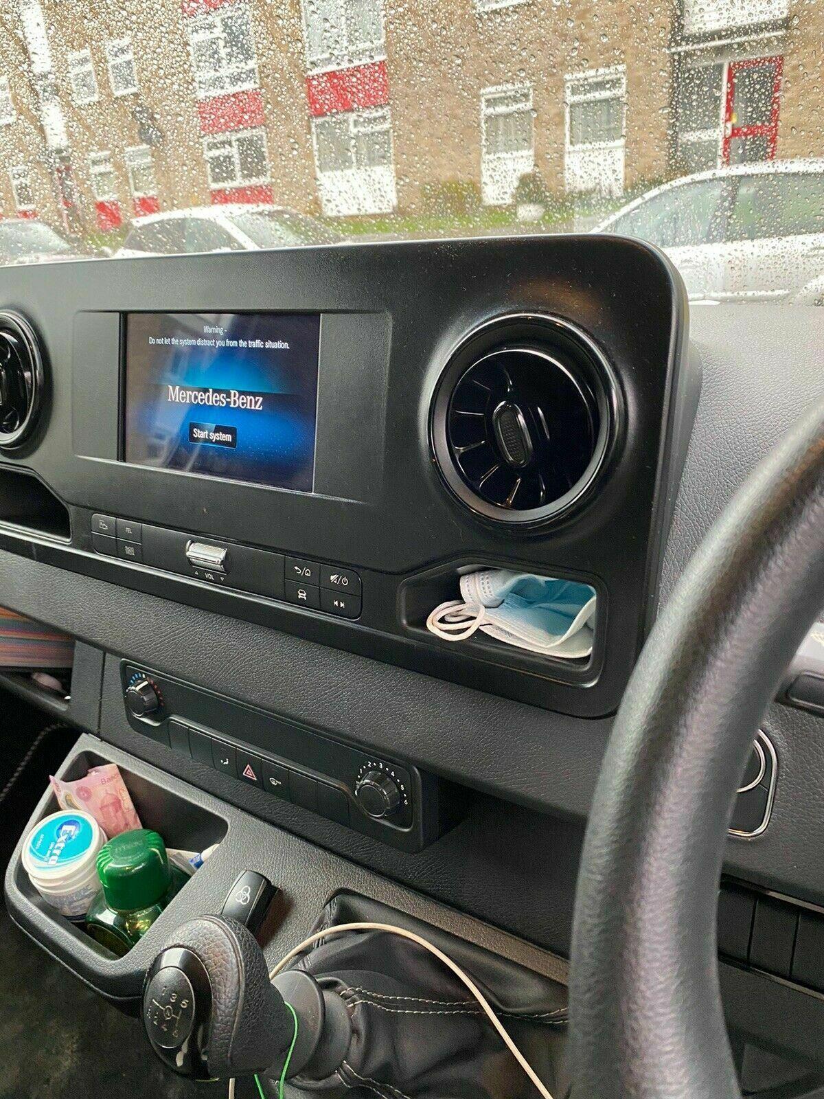 CT23MB32 Double Din Car Stereo Fascia Panel fits Mercedes Sprinter W907/10 2018 Onwards