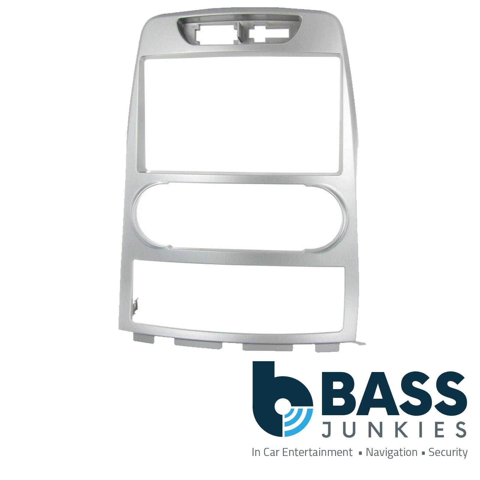 Connects2 CT24HY18 - Hyundai Genesis Coupe 2010 On Silver Double Din Fascia Panel