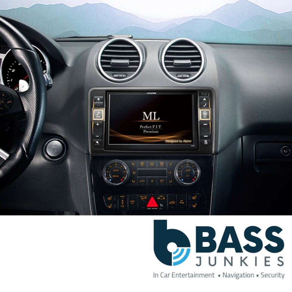 Alpine X800D-ML Mercedes ML GL 8" Advanced Navigation Facebook Bluetooth DAB USB AV Screen
