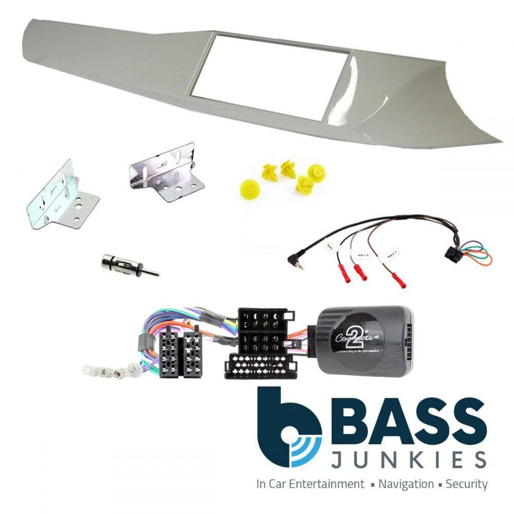 Connects2 CTKAR04 Alfa Romeo Giulietta 2010 On Car Stereo White Fascia & Steering Wheel