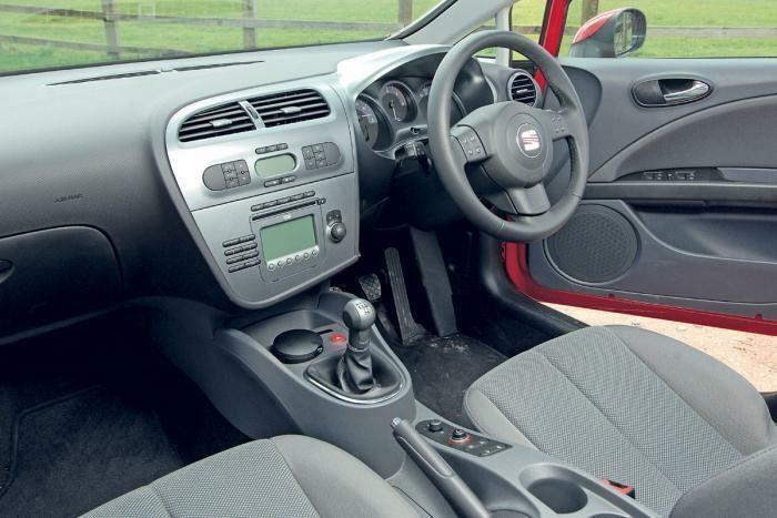Connects2 CT24ST29 - Seat Leon 2005 - 2012 Double Din Fascia Panel