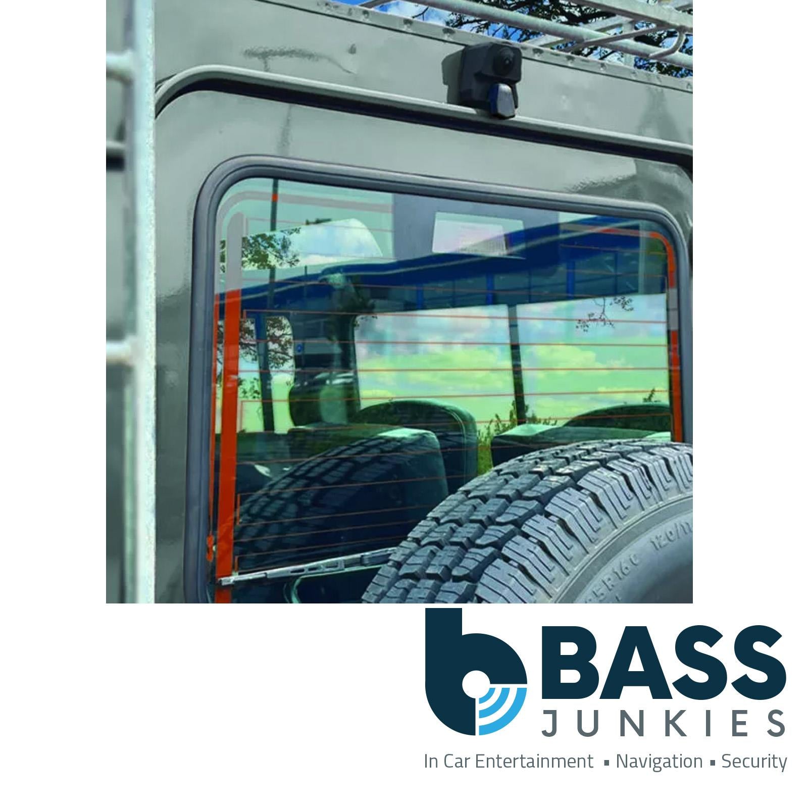 CAM-LR3 - Land Rover Defender 2007-2016 CVBS Colour Rear View Reversing Camera