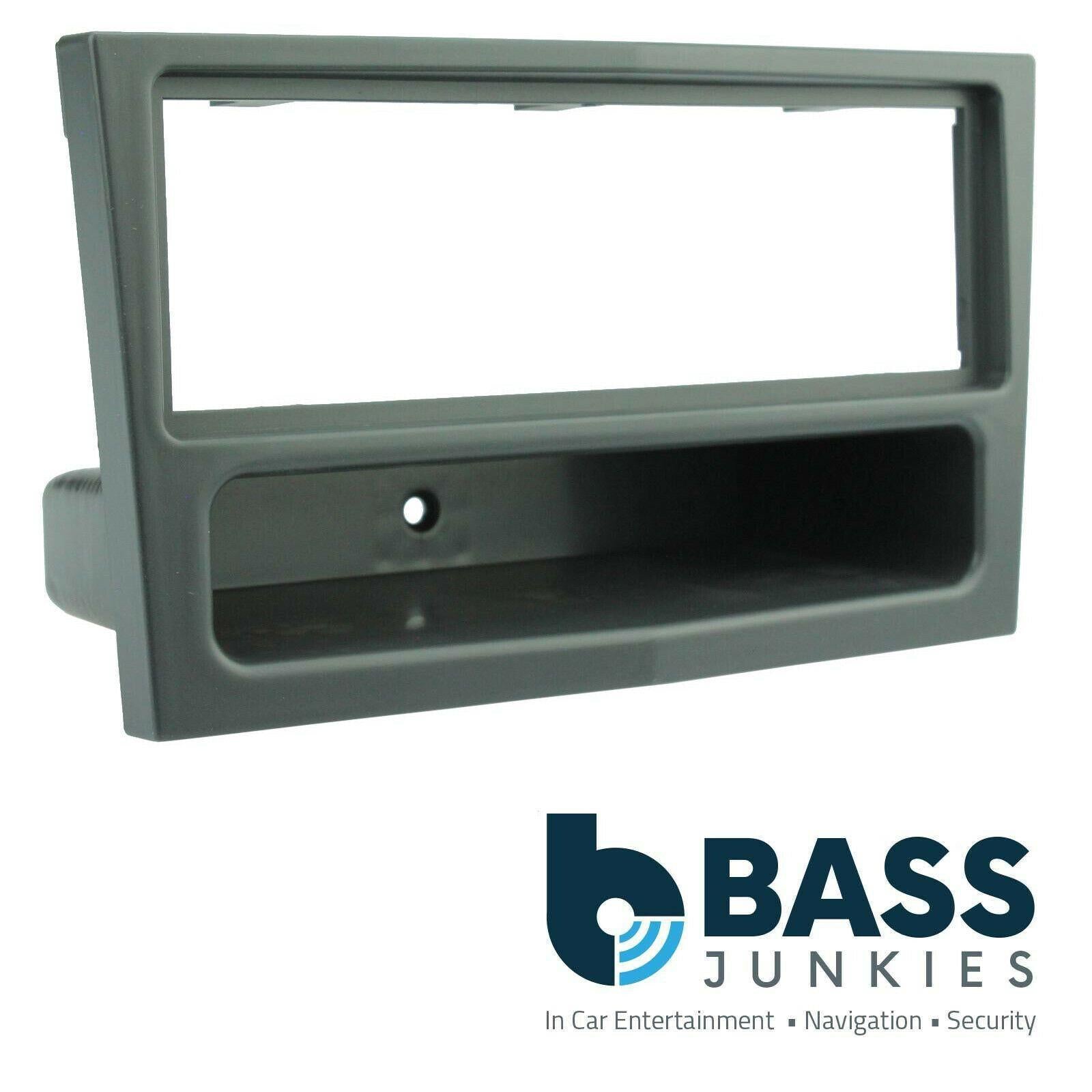 Connects2 CT24VX04 - Vauxhall Astra 2004 - 2010 Single Din Fascia Panel