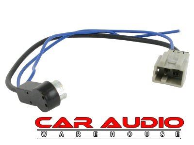 Connects2 CT27AA37 - HONDA Car Stereo Radio Antenna Aerial Adapter Lead