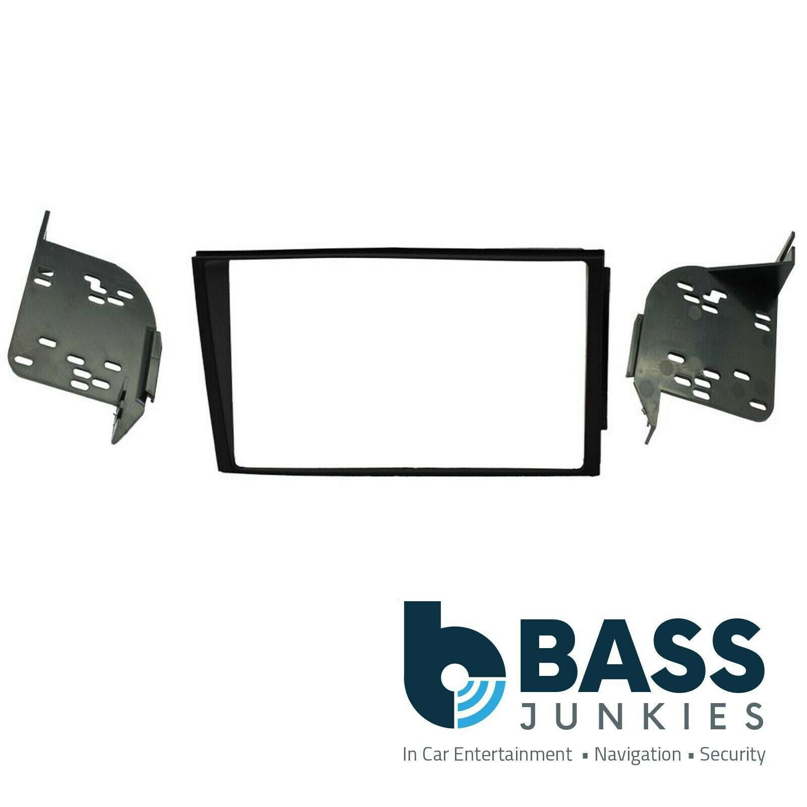 Connects2 CT23HY06 Hyundai Azera Grandeur Car Stereo Double Din Fascia Panel